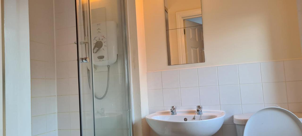 Exquisite Reserves Mk Appartamento Milton Keynes Esterno foto