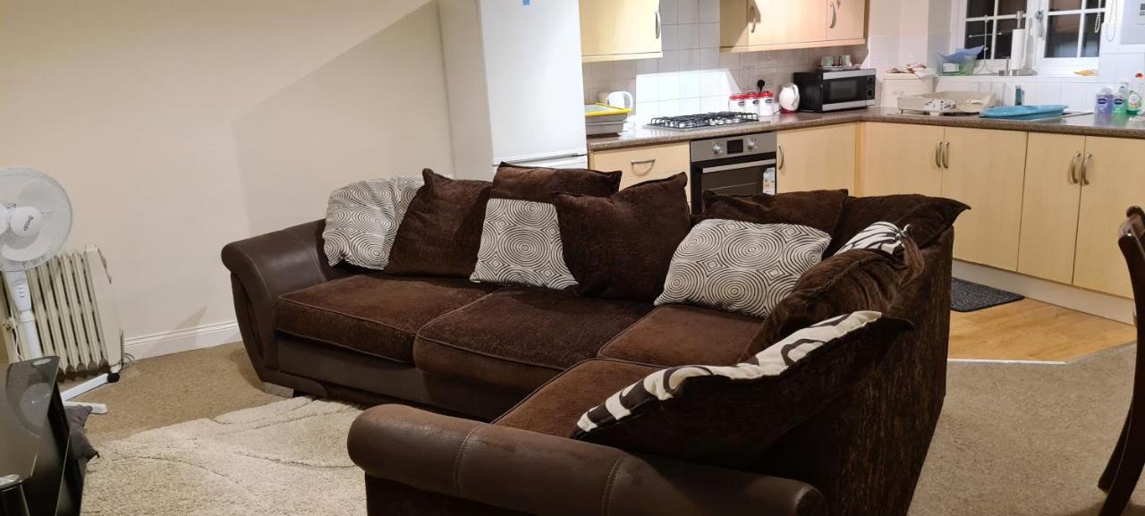Exquisite Reserves Mk Appartamento Milton Keynes Esterno foto